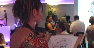 Duo de caricaturistes en soirée de séminaire national (37)