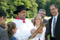 Caricaturiste comédien clownesque - Chris, le Croqueur de Poire